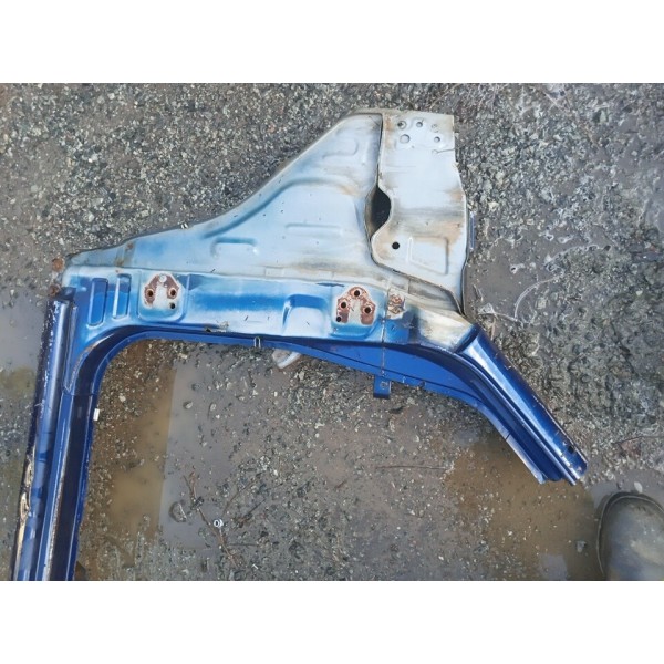 Lateral Caixa De Ar Coluna Lado Esquerdo Mitsubishi L200 93