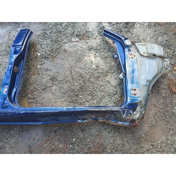 Lateral Caixa Ar Coluna Lado Direito Mitsubishi L200 93 4p