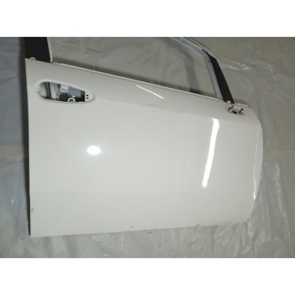 Porta Dianteira Direita Fiat Linea Punto 2009 Com Detalhe