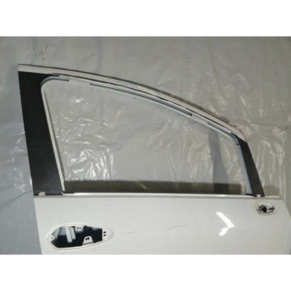 Porta Dianteira Direita Fiat Linea Punto 2009 Com Detalhe