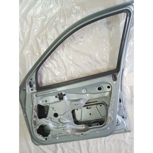 Porta Dianteira Lado  Direito Renault Clio 2000 A 20008