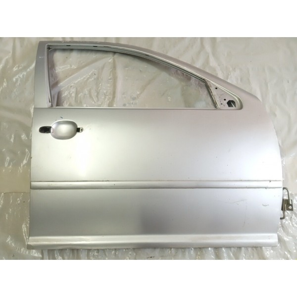 Porta Dianteira Lado Direito Volkswagen Golf  2002