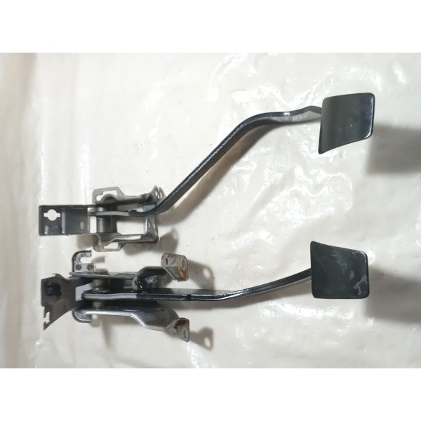 Pedal Freio E Embreagem Mitsubishi Pajero Tr4 2010