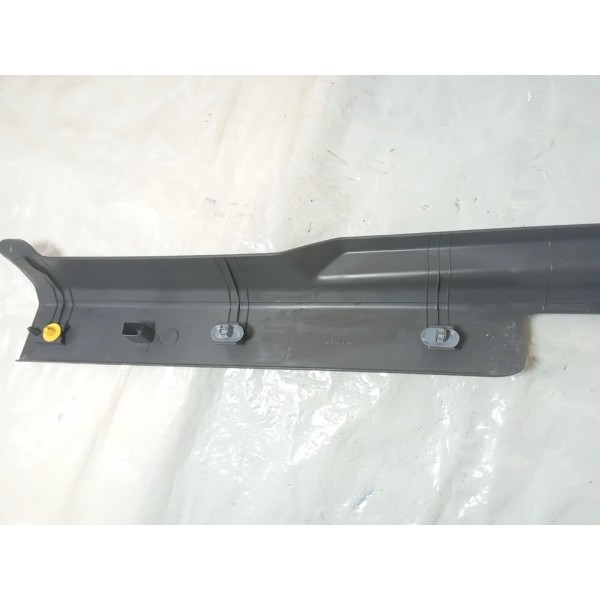 Soleira Acabamento Porta Lado Direito Fiat Linea 2011