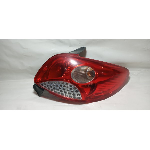 Lanterna Traseira Peugeot 207 2012 L. Direito