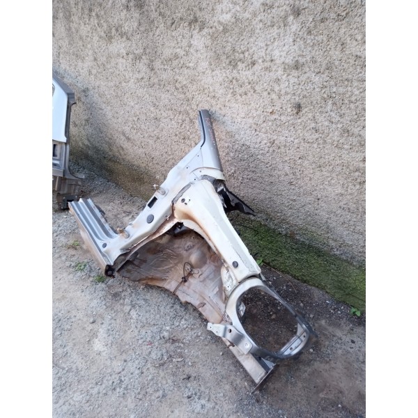 Caixa De Roda Dianteira Direita Vw Fox 2008