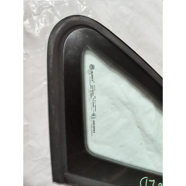 Vidro Fixo Lateral Traseiro Direito Volkswagen Gol 1996