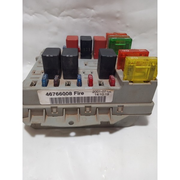Caixa Fusível Fiat Palio Fire 2001 1.0 16v  46766008
