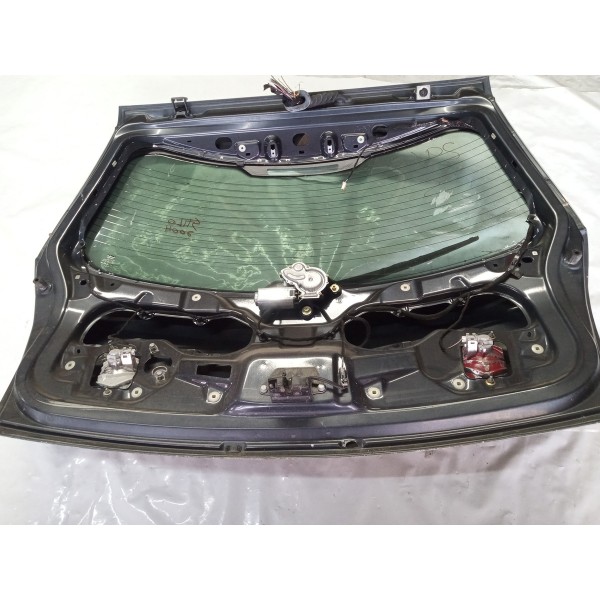 Tampa Capô Traseiro Com Vidro Vigia Fiat Stilo 2004