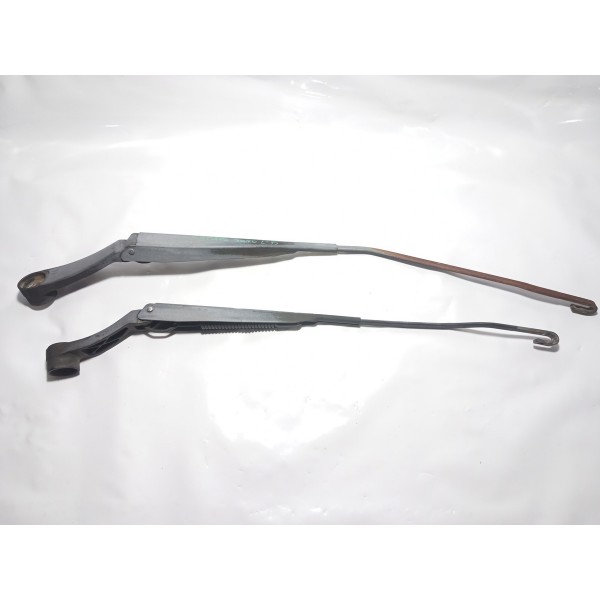 Braços Limpador Parabrisa Kia Cerato 2010 Par
