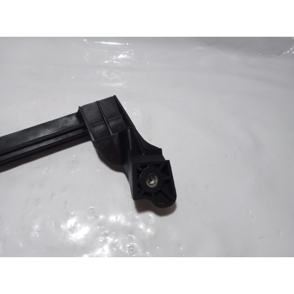 Guia Canaleta Vidro Porta Dianteira Esquerda Kia Cerato 2010