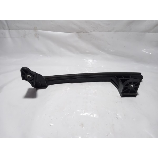Guia Canaleta Vidro Porta Dianteira Esquerda Kia Cerato 2010