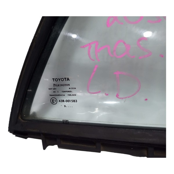 Vidro Fixo Traseiro Direito Toyota Corolla 2010