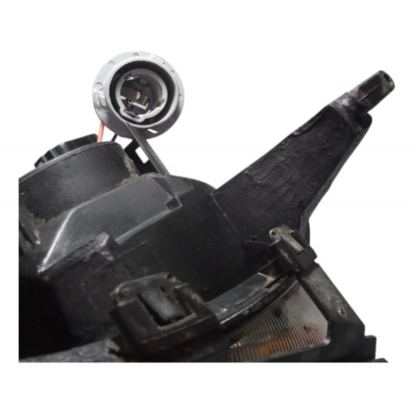 Farol Esquerdo Ford Fiesta Courier 2000 Recuperado