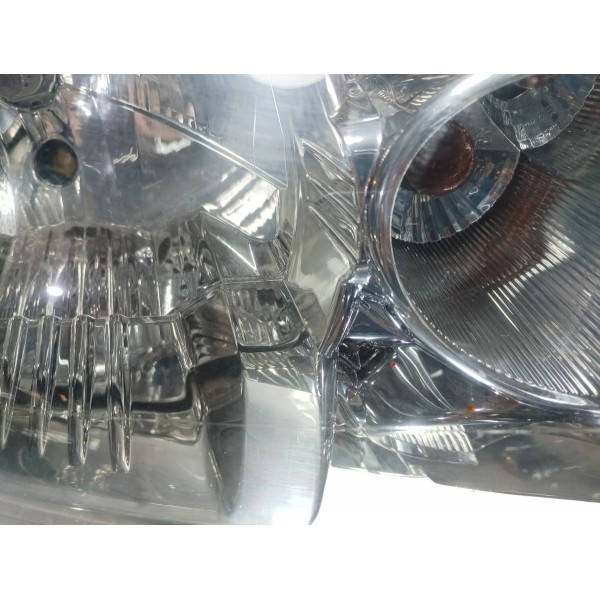 Farol Lado Direito Renault Logan 2011