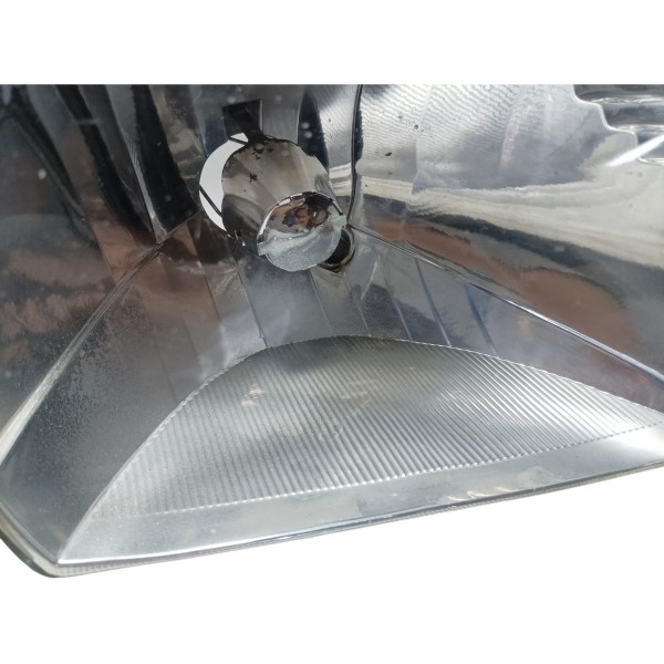 Farol Lado Direito Ford Courier 2001 Recuperado