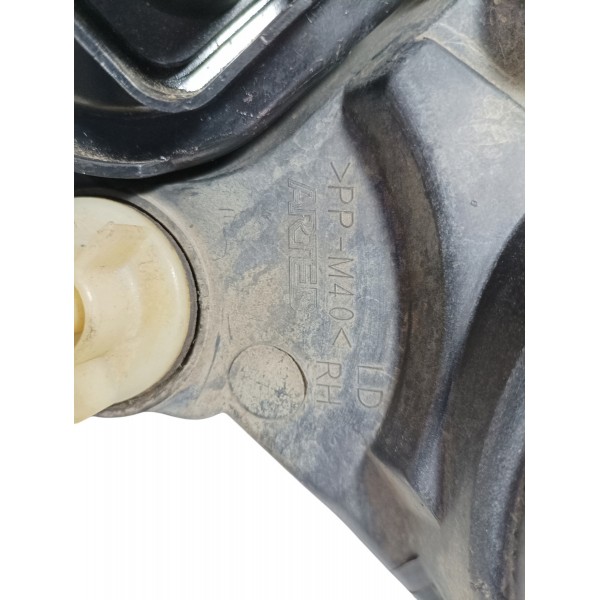 Farol Lado Direito Máscara Negra Gm Zafira 2001 Recuperado