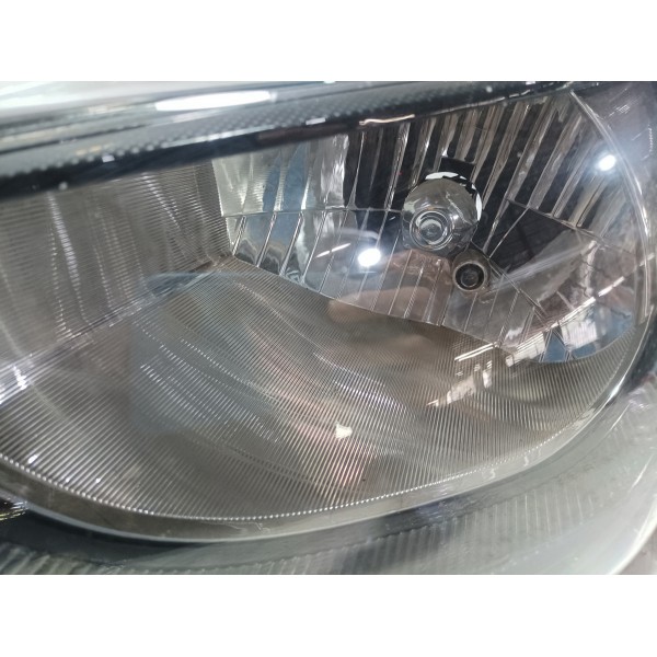 Farol Lado Esquerdo Máscara Negra Hyundai Hb20 Recuperado