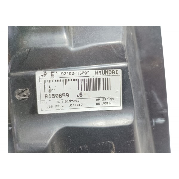 Farol Direito Máscara Negra Hyundai Hb20 2017 Recuperado