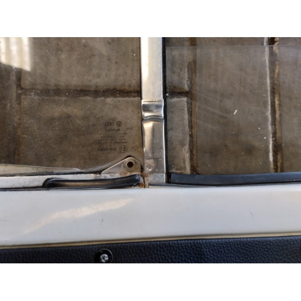 Porta Dianteira Lado Direito Vw Kombi 98 Completa Usada