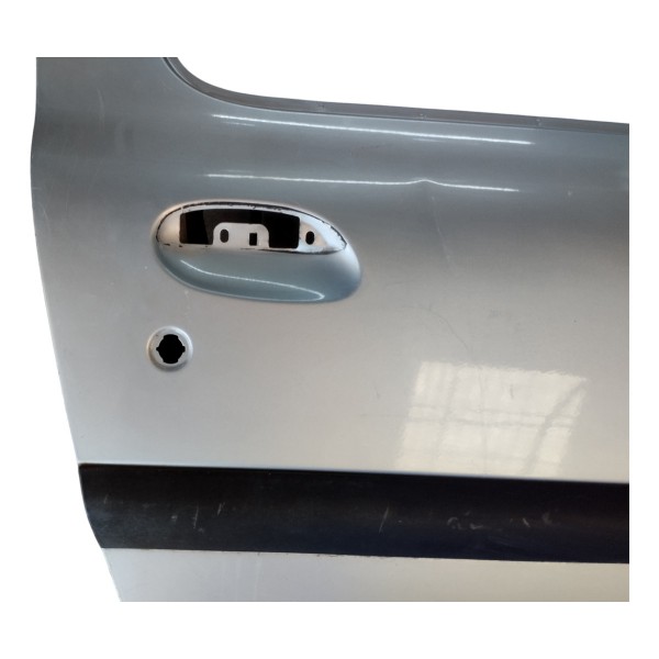 Porta Dianteira L. Direito Renault Clio 2005 2 Portas Usado