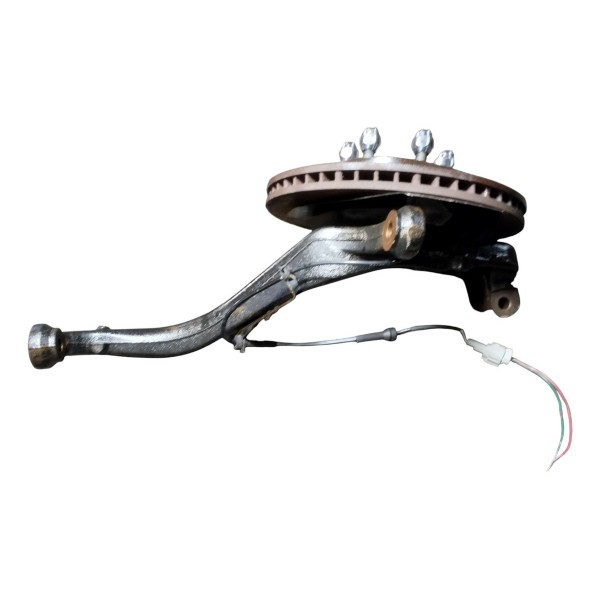 Montante Roda Dianteira L. Direito Nissan Frontier 2010 4x4