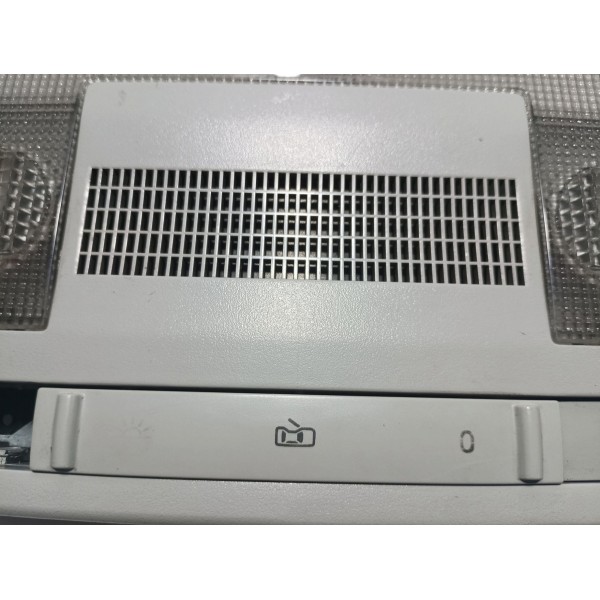 Luz De Teto Cortesia Vw Polo 2004 Com Detalhe