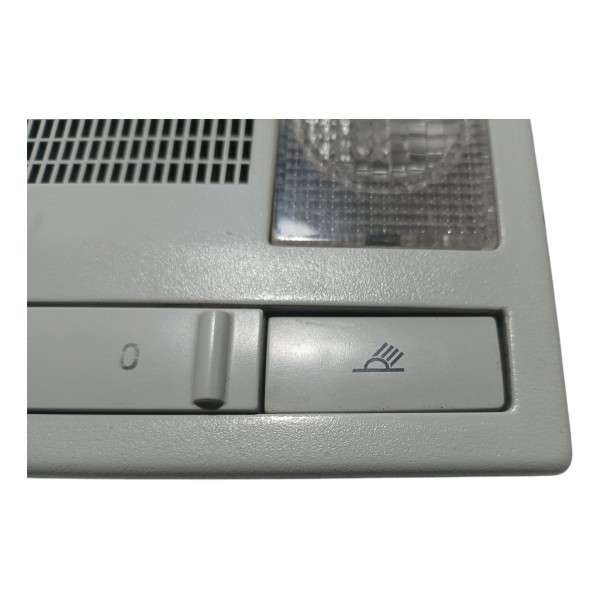 Luz De Teto Cortesia Vw Polo 2004 Com Detalhe