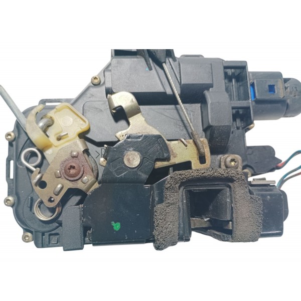 Fechadura Porta Dianteira Esquerda Vw Polo 2004