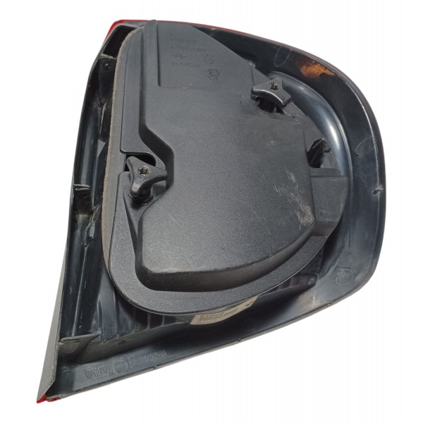 Lanterna Traseira Esquerda Renault Clio 2004