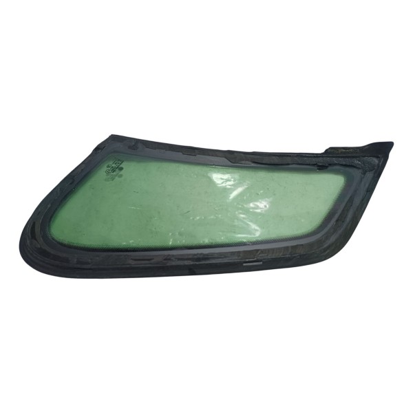 Vidro Fixo Lateral Traseiro Direito Vw Polo 2004