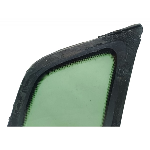 Vidro Fixo Lateral Traseiro Esquerdo Vw Polo 2004