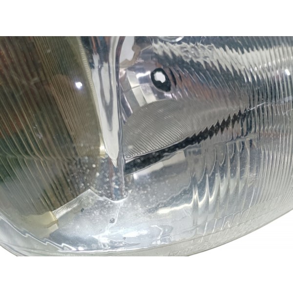 Farol Lado Direito Gm Corsa 2002 Recuperado