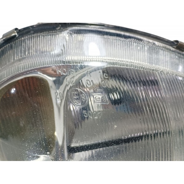 Farol Lado Direito Gm Corsa 2002 Recuperado