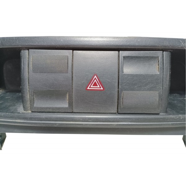 Moldura Painel Central Botão Alerta Vw Gol G4 2006