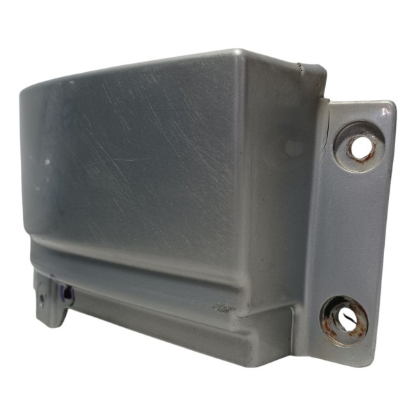 Moldura Lateral Traseira Esquerda Gm Zafira 2003