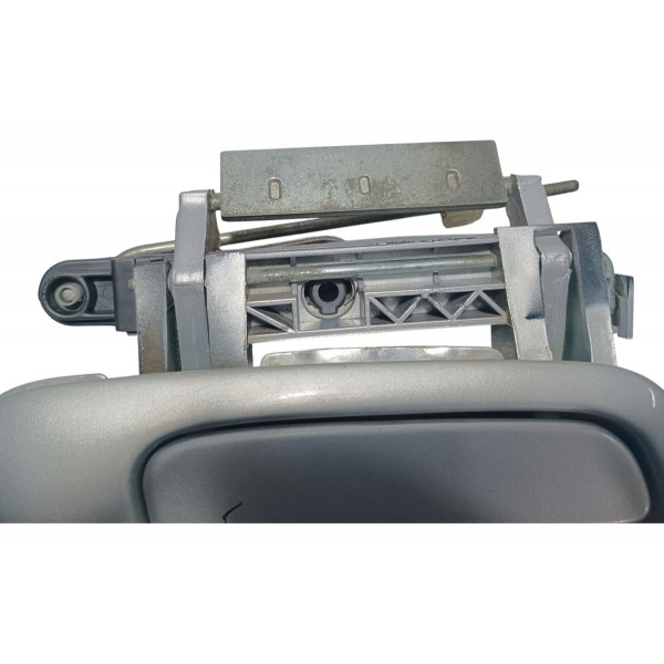 Maçaneta Externa Dianteira Direita Gm Zafira 2003