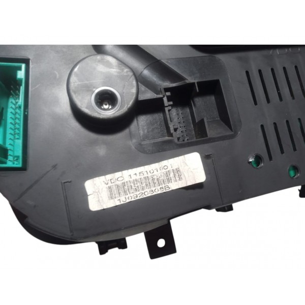 Painel De Instrumento Vw Golf 2004