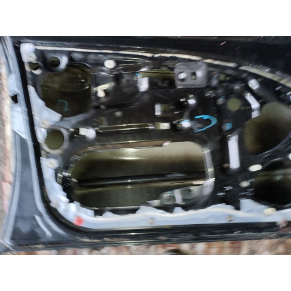 Porta Dianteira Lado Direito Fiat Siena 2005 Com Avarias