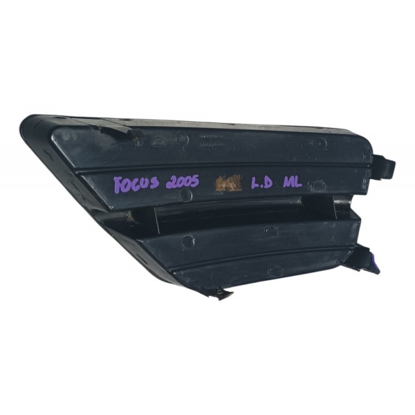 Moldura Farol Milha Lado Direito Ford Focus 2005
