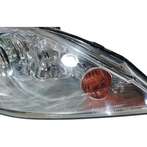 Farol Lado Direito Ford Focus 2005 Recuperado