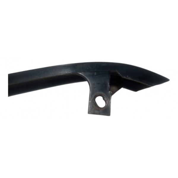 Moldura Inferior Farol Direito Kia Sportage 2000 Com Detalhe