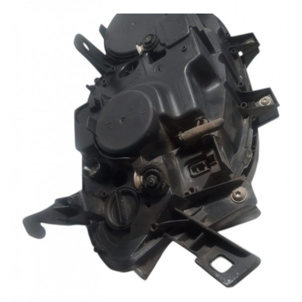 Farol Lado Esquerdo Fiat Bravo 2012 Com Detalhe Recuperado