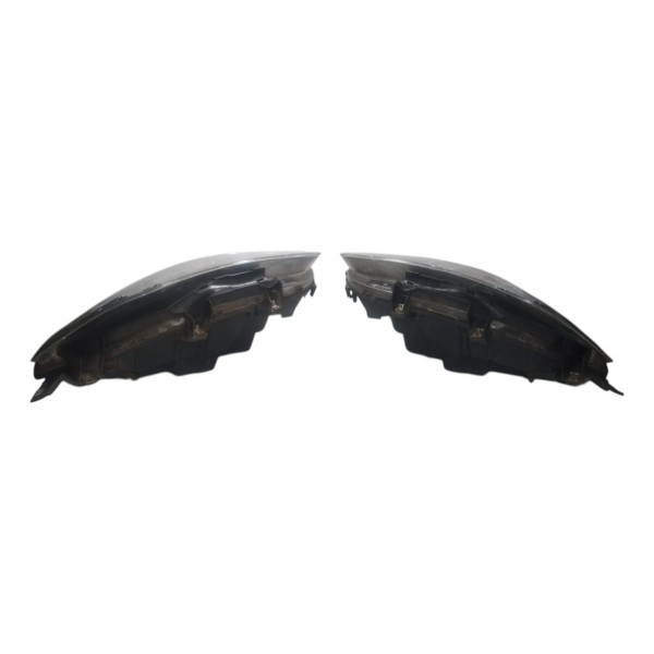 Farol Fiat Bravo 2012 Par Com Detalhe Recuperado