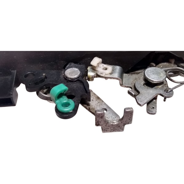 Fechadura Porta Traseira Esquerda Fiat Stilo 2005