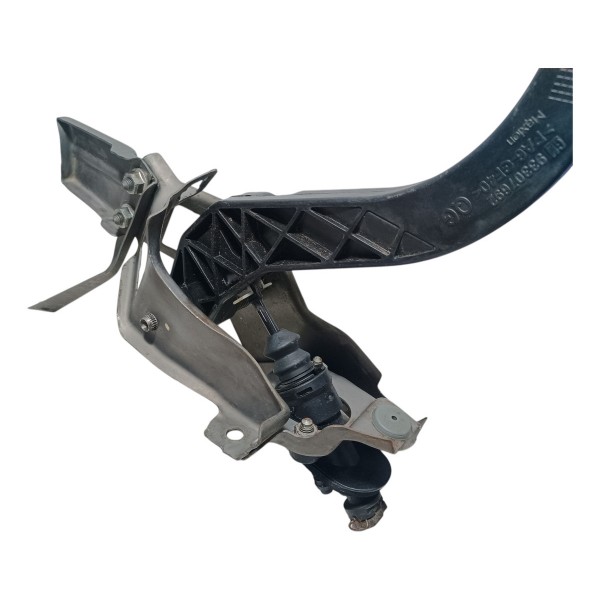 Pedal Com Atuador Embreagem Gm Corsa 1.8 2009 Pedal Com Atuador Embreagem Gm Corsa 1.8 2009