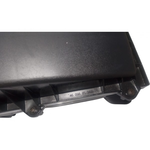 Caixa De Filtro  Ford Mondeo 2.0 Duratec 2002 A 2006 Usada Caixa De Filtro  Ford Mondeo 2.0 Duratec 2002 A 2006 Usada