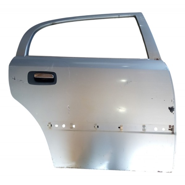 Porta Traseira Direita Gm Astra 2005 À 2011 Traseira Direita Prateado Porta Traseira Direita Gm Astra 2005 À 2011 Traseira Direita Prateado