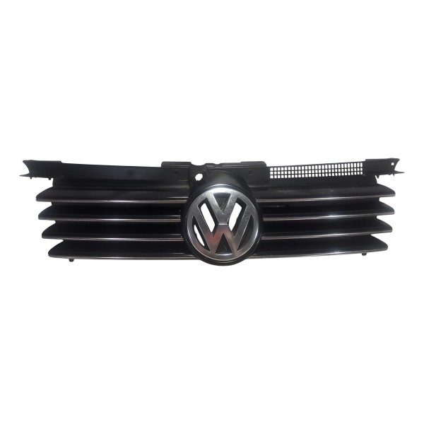 Grade Parachoque Dianteiro Vw Bora 2004 Com Detalhe