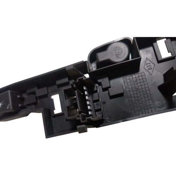 Soquete Circuito Lanterna Direita Renault Logan 2008